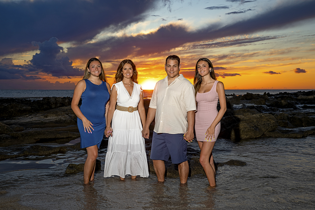 Hawaii Kai Family Sunset Portrait - Paradise Cove Beach 