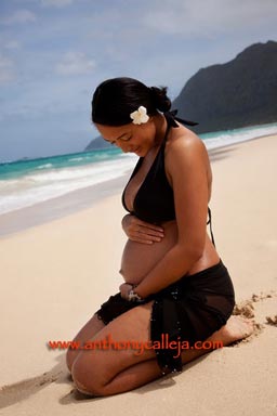 Waimanalo maternity photography Oahu