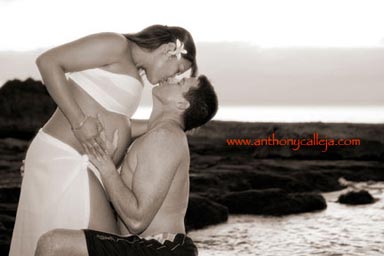 Hawaii Maternity Photographer on location Sunset photo sessions