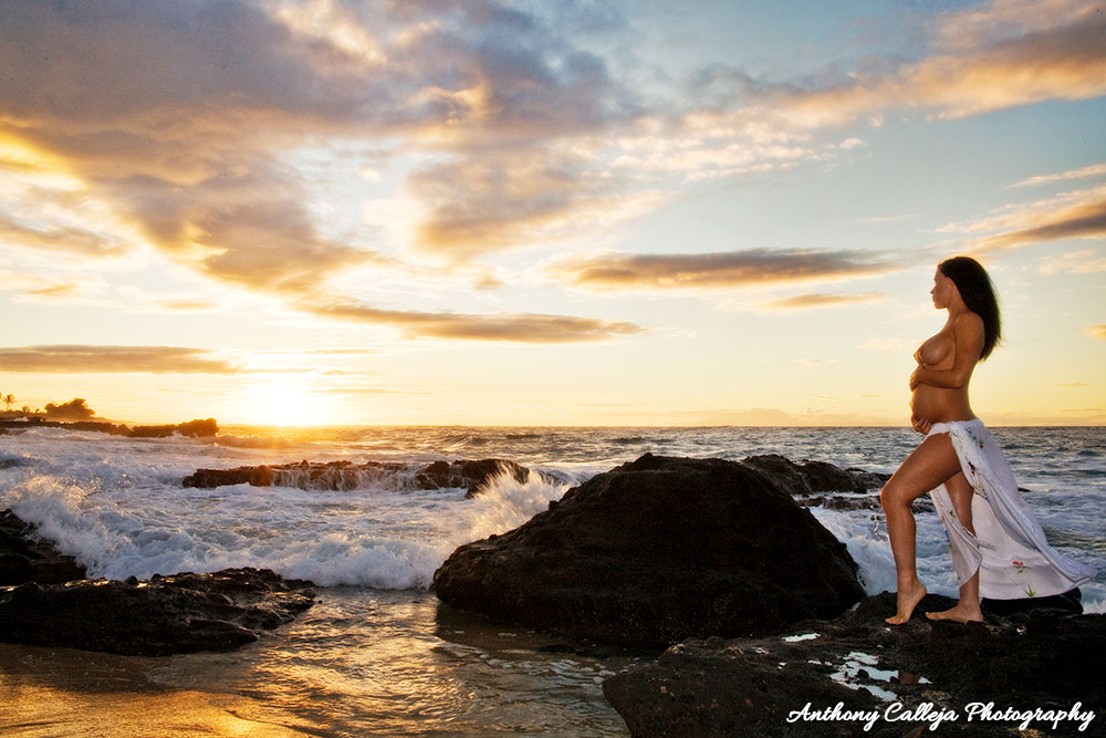 Sunrise Maternity Photo Session - Sandy Beach, Oahu, Hawaii