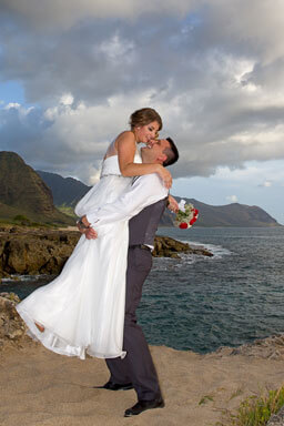 Wedding Portrait Photography - Yokahama Beach, Oahu