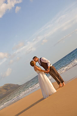 Wedding Portrait Photography - Yokahama Beach, Oahu