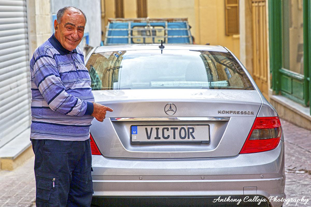 Vicor B Caruana